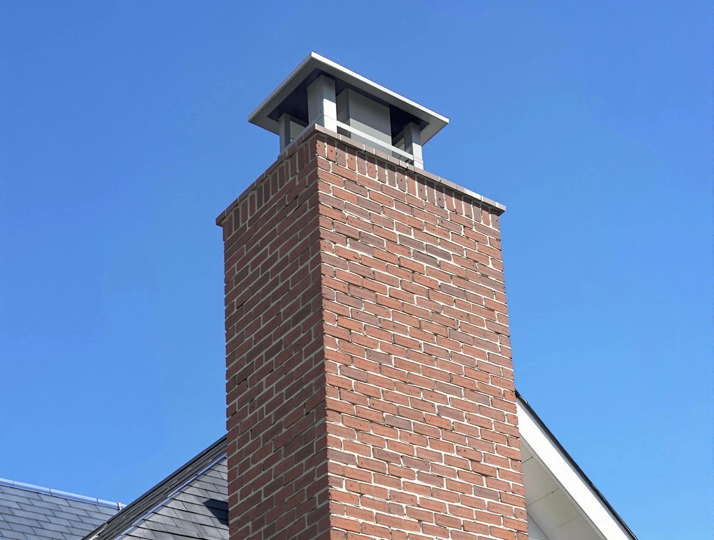 Chimney Remodeling in Los Chaves